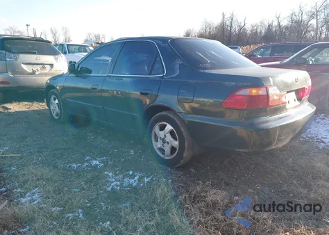 2000 Honda Accord 2.3 Ex from USA, damaged, VIN 1HGCG6680YA157737